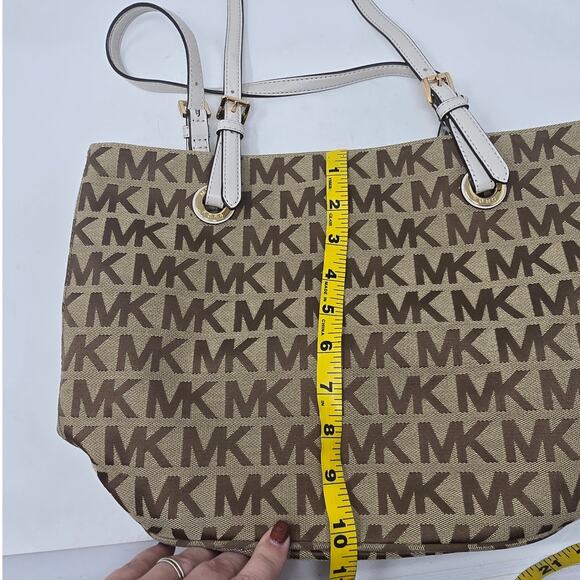 Michael Kors Signature Jet Set Canvas Tote Bucket Bag Shoulder Designer Luxury - Picture 15 of 16